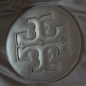 Meet your Posher, Suzanne